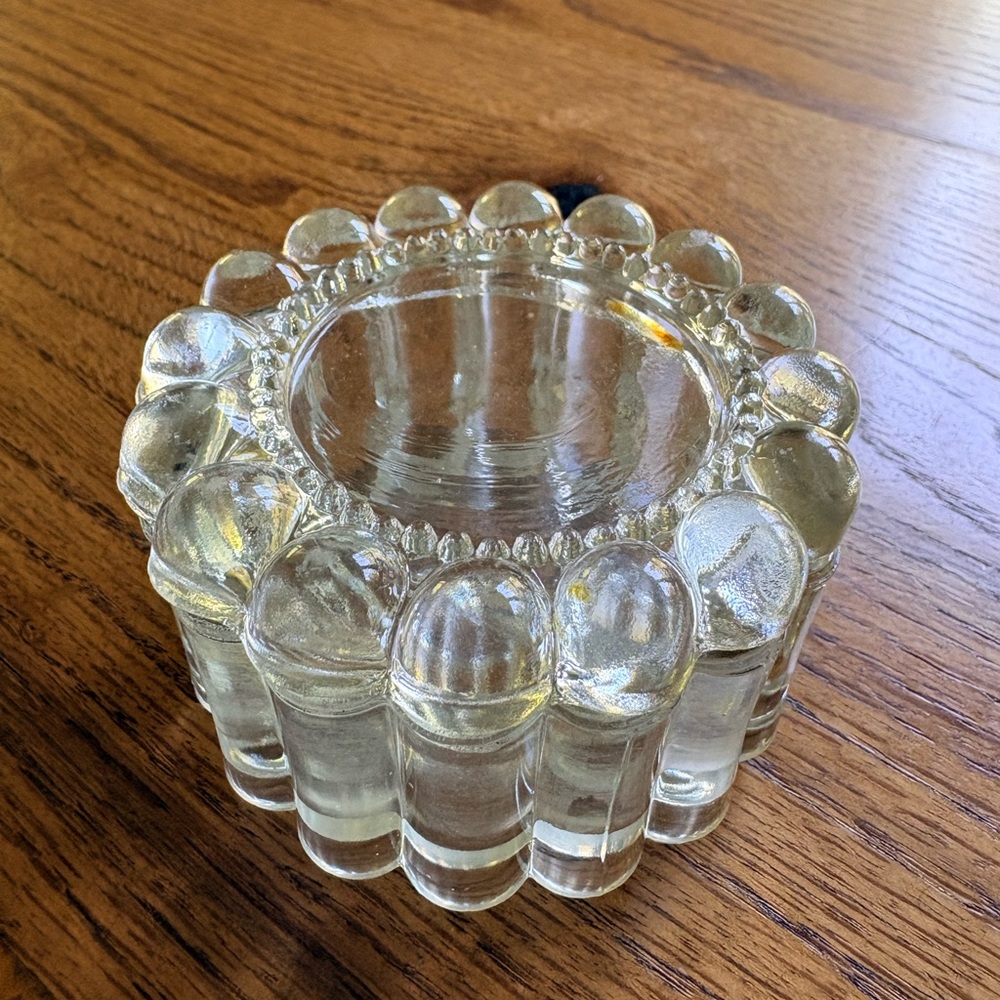 Vintage Clear Glass Candle Holder or trinket box - Picture 8 of 15